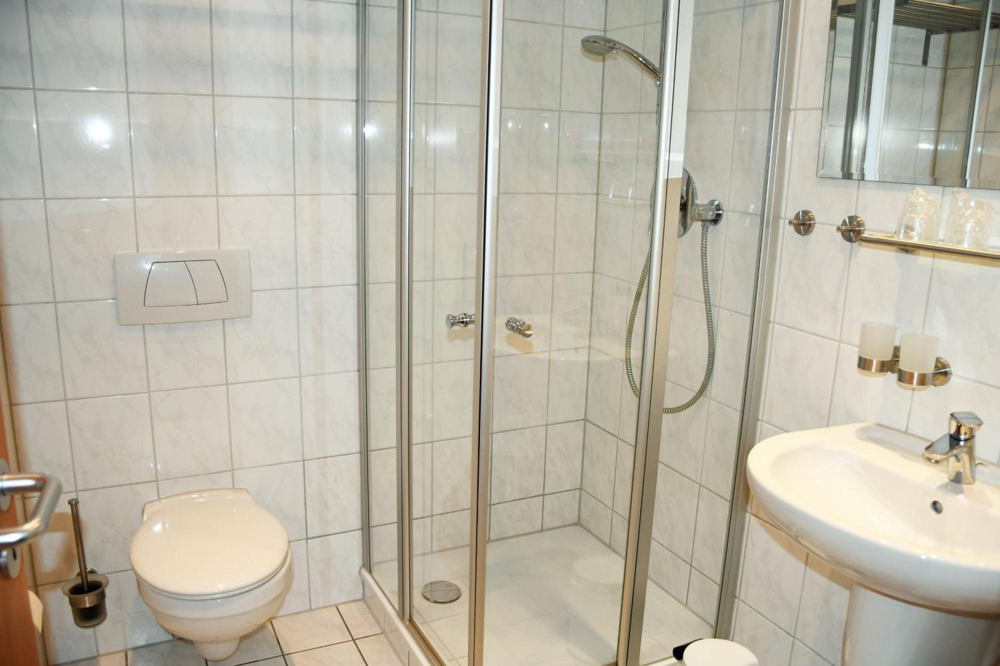 Ferienwohnung Kleine Oase Im Haus Waldesheim Goehren  Exterior foto